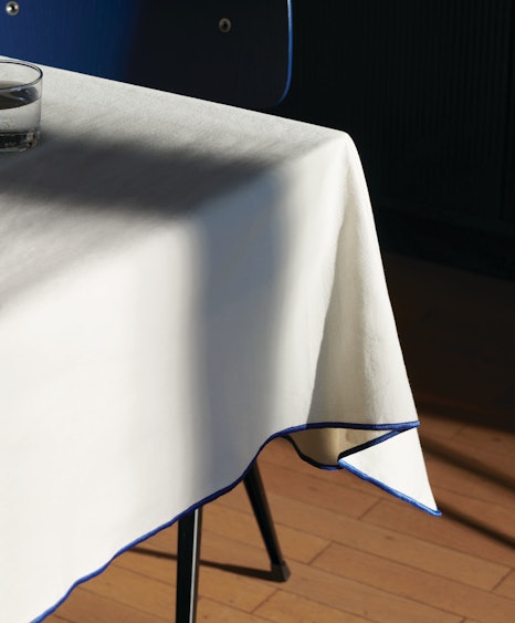 Outline Tablecloth