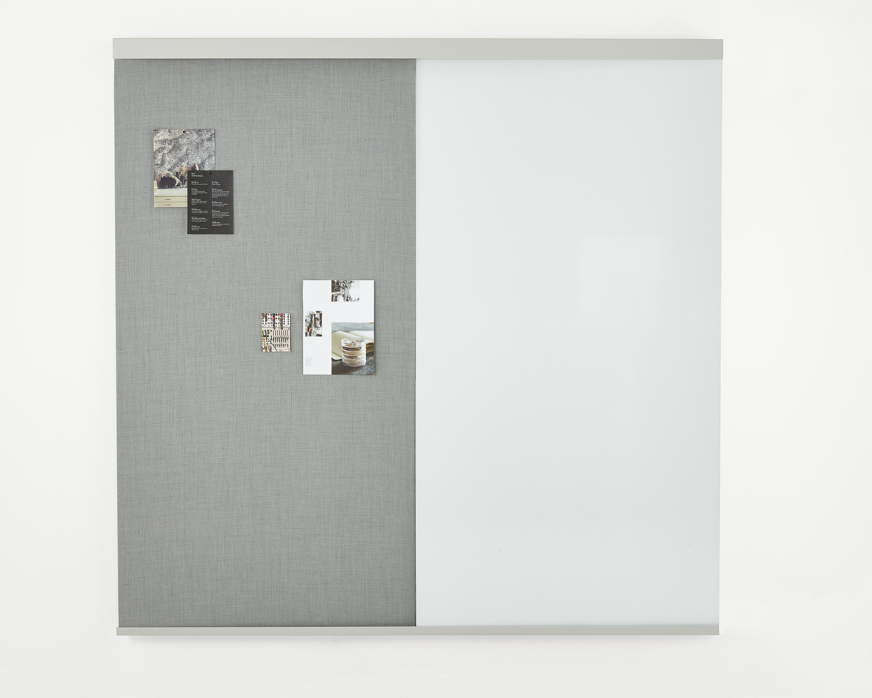 OE1 Wall Rail with fabric project board and marker board, viewed from the front.