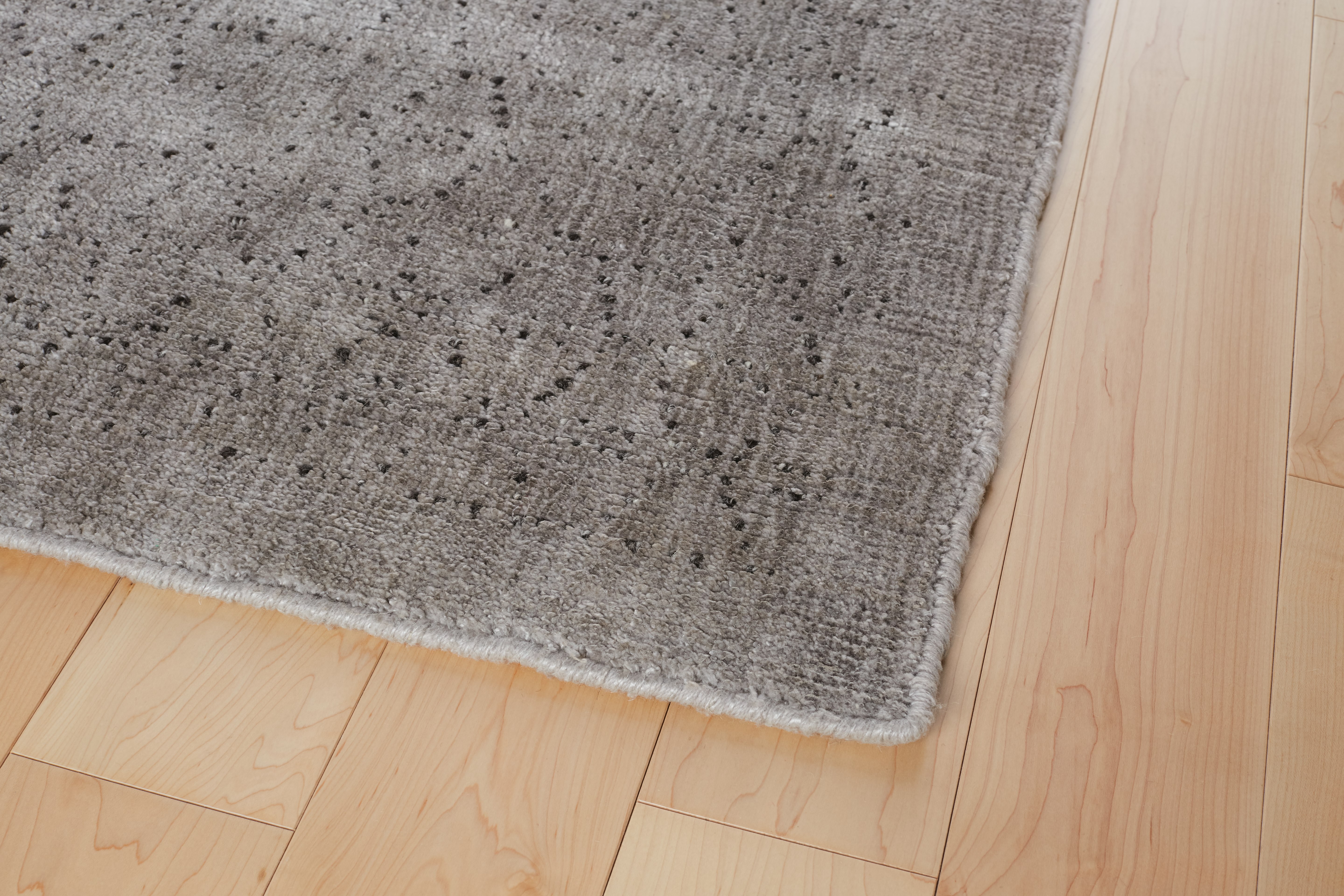 Luji Handloom Silk Rug