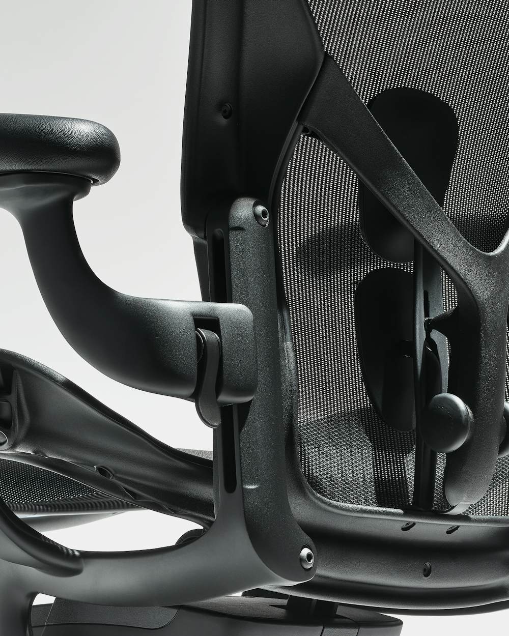 Detail view of Aeron chair in Onyx