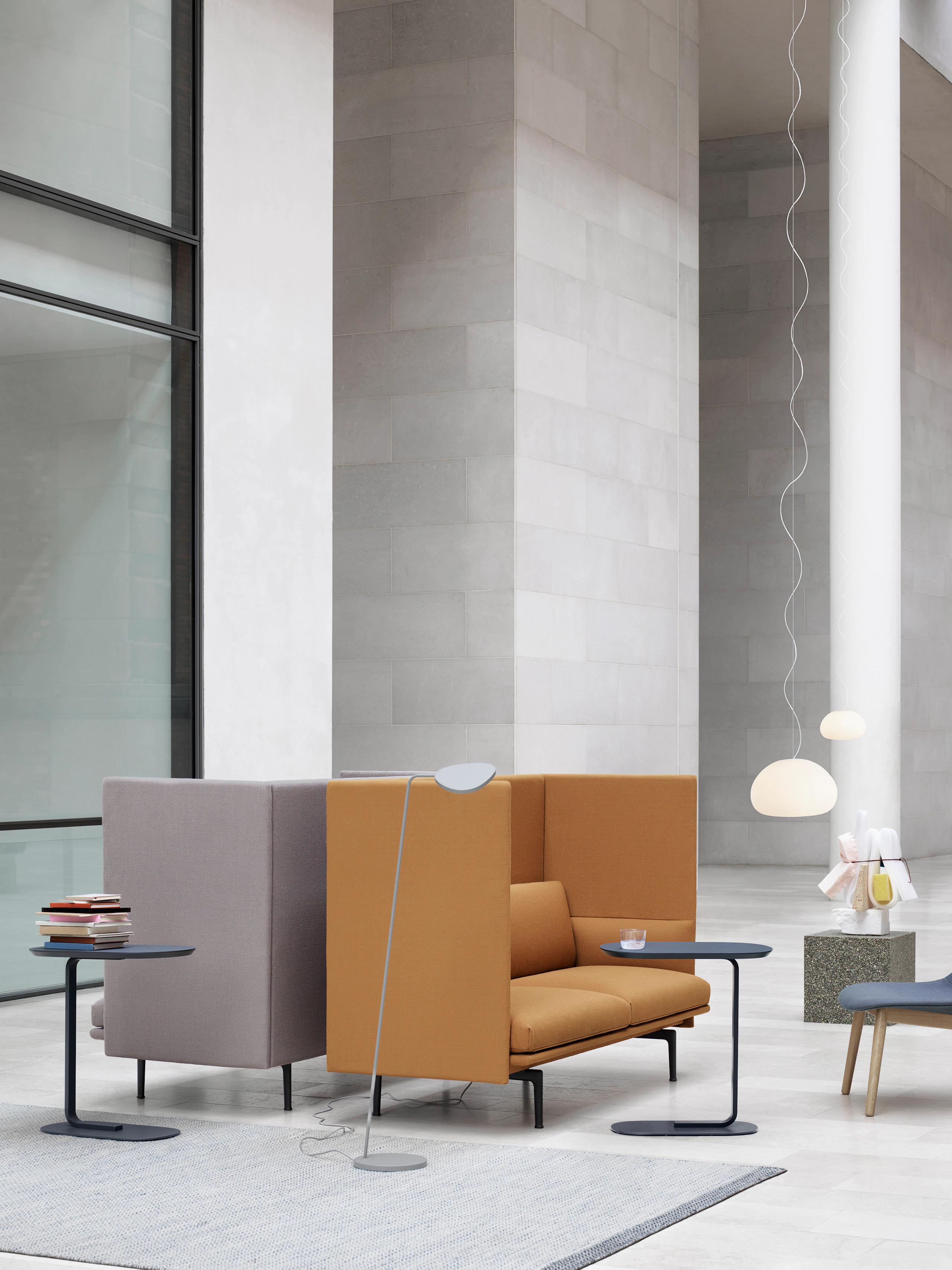 Outline Highback Vidar 472, Outline HIghback Vidar 143, Relate Side Table Blue Grey, Ply Rug Off White, Leaf Floor Lamp Grey, Fluid Pendant Lamp, Fiber Lounge Chair Wood Base Divina 154/Oak