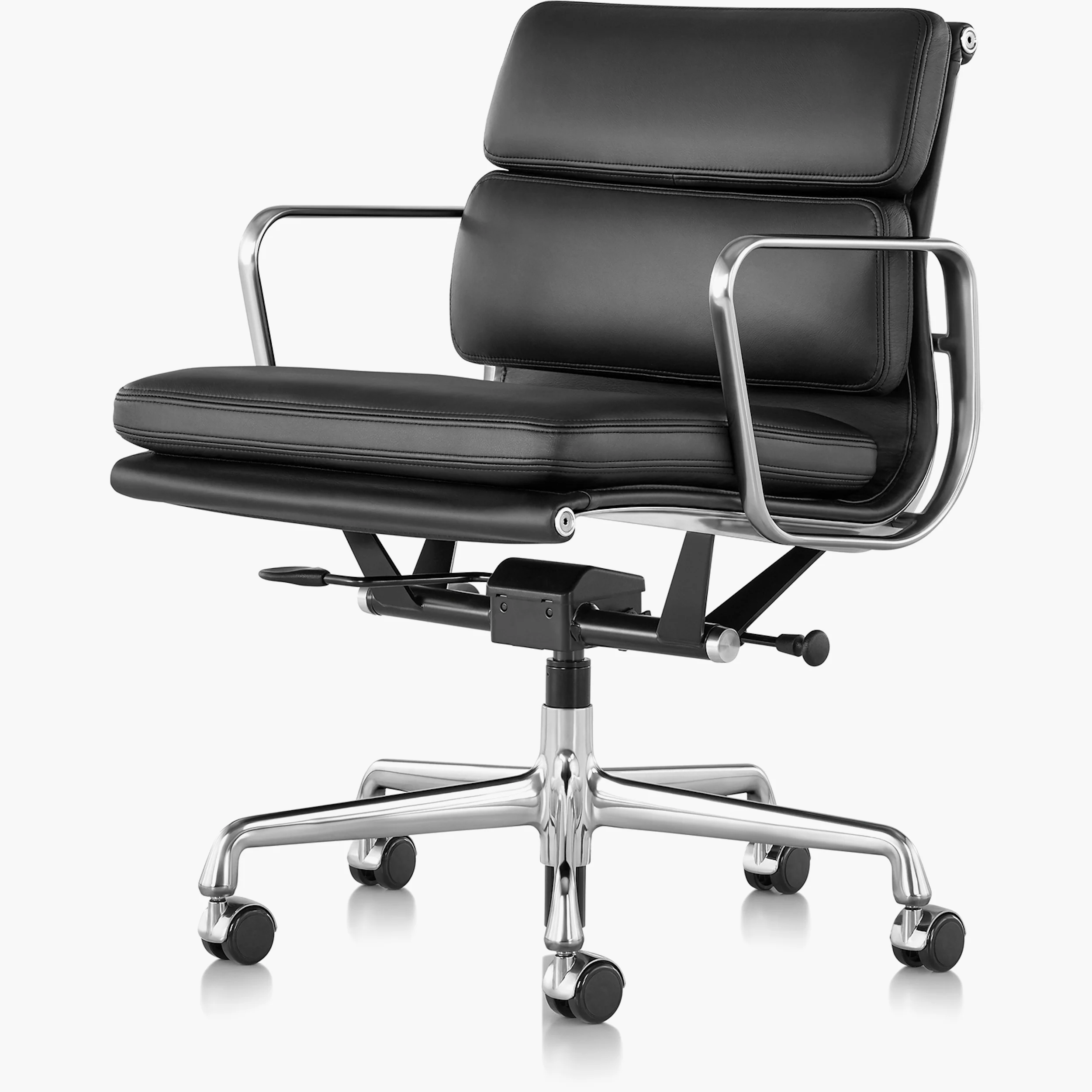 Eames Soft Pad Chair