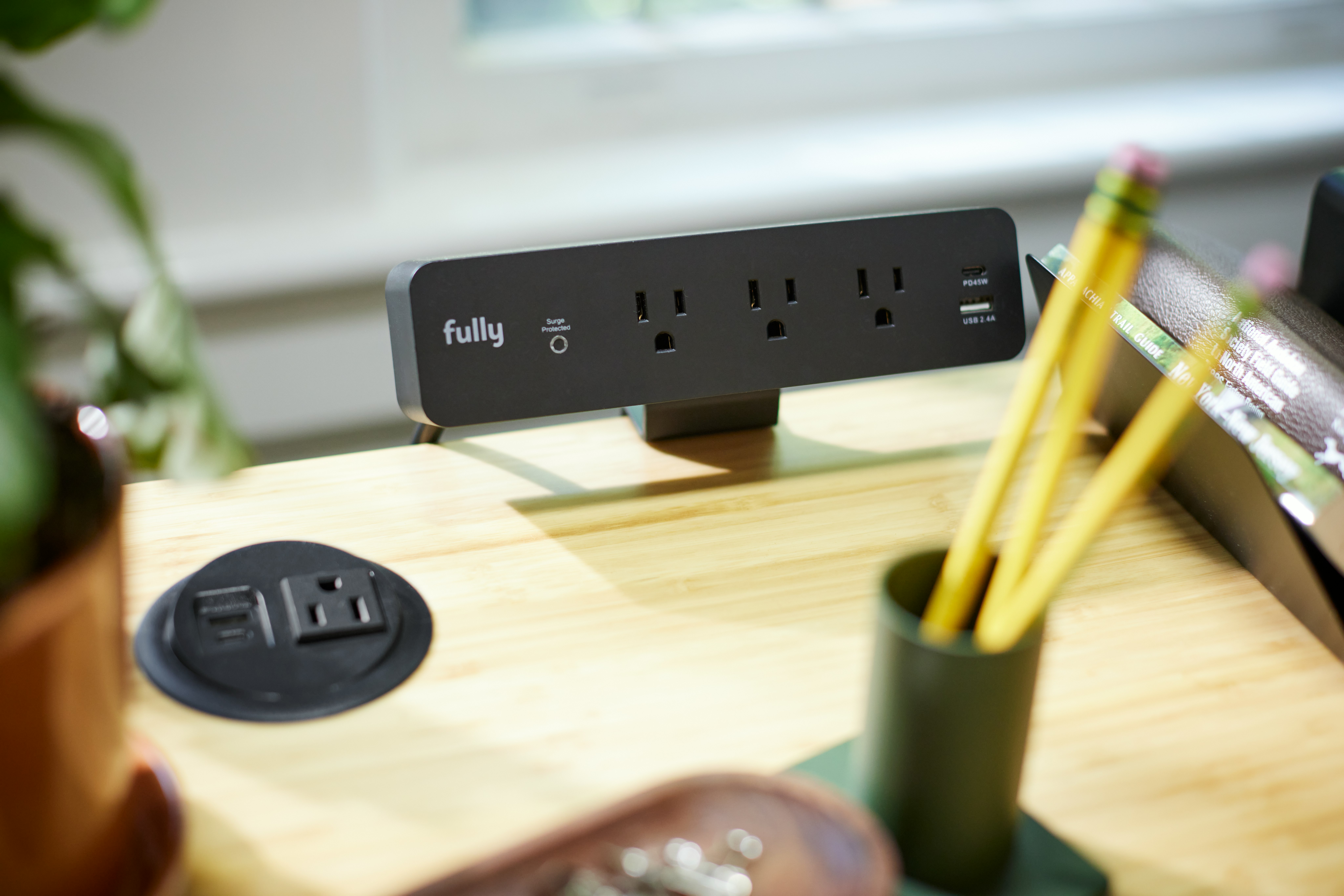 Fully Clamp-Mounted Surge Protector