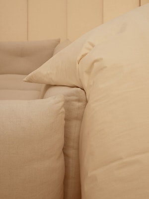 Perron Pillo Sofa 