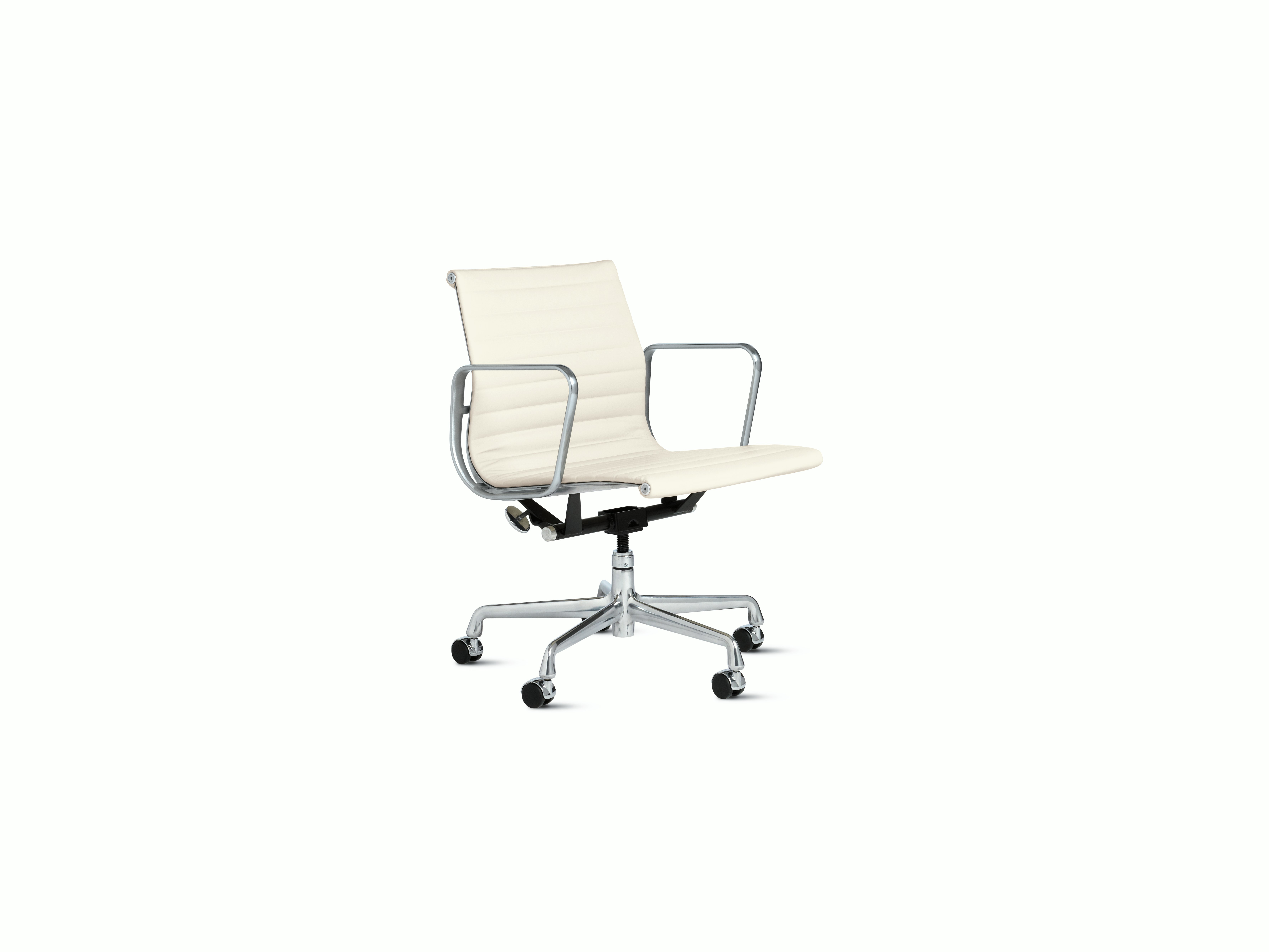 Eames Aluminum Group Management Chair
