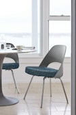 Saarinen Executive Plastic Chair