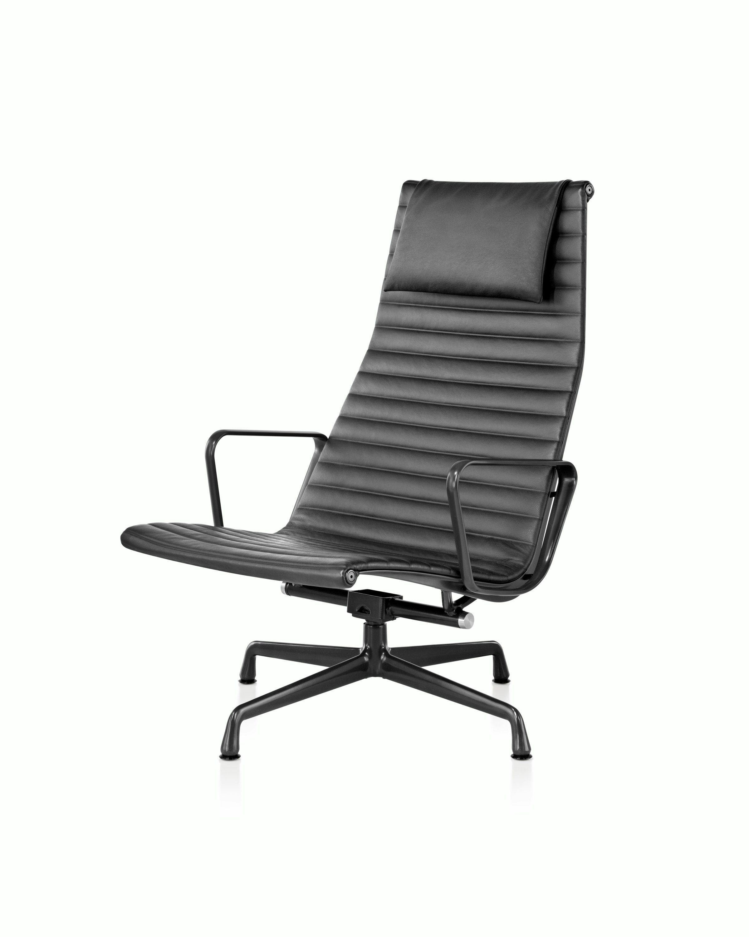 eames aluminum lounge chair