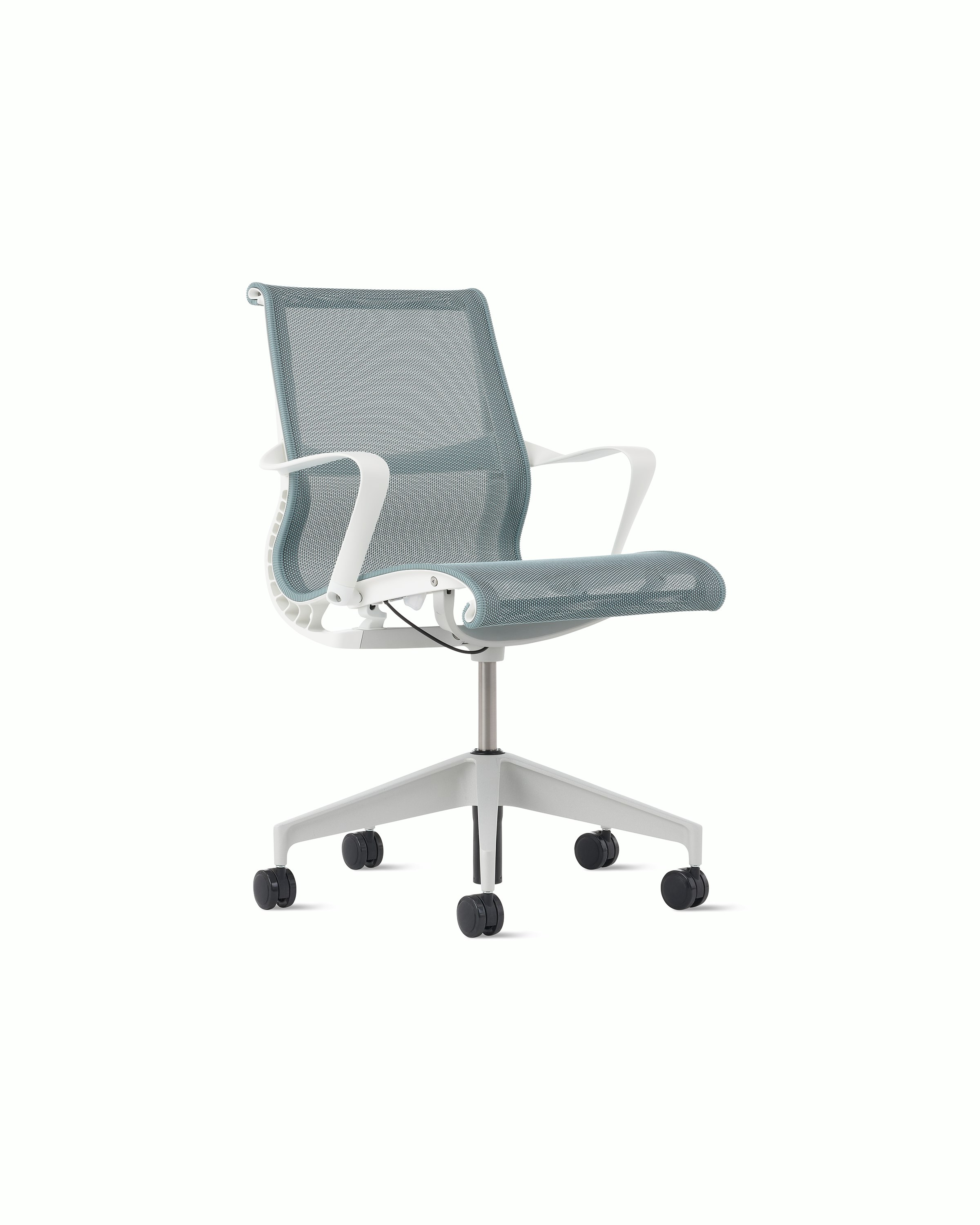 Front angle view of a Setu chair with fixed arms and frame in white, base in silver and suspension in light blue