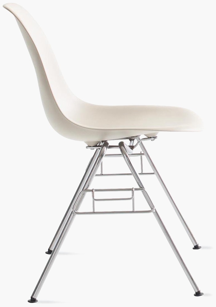 Eames stacking chair Clearance