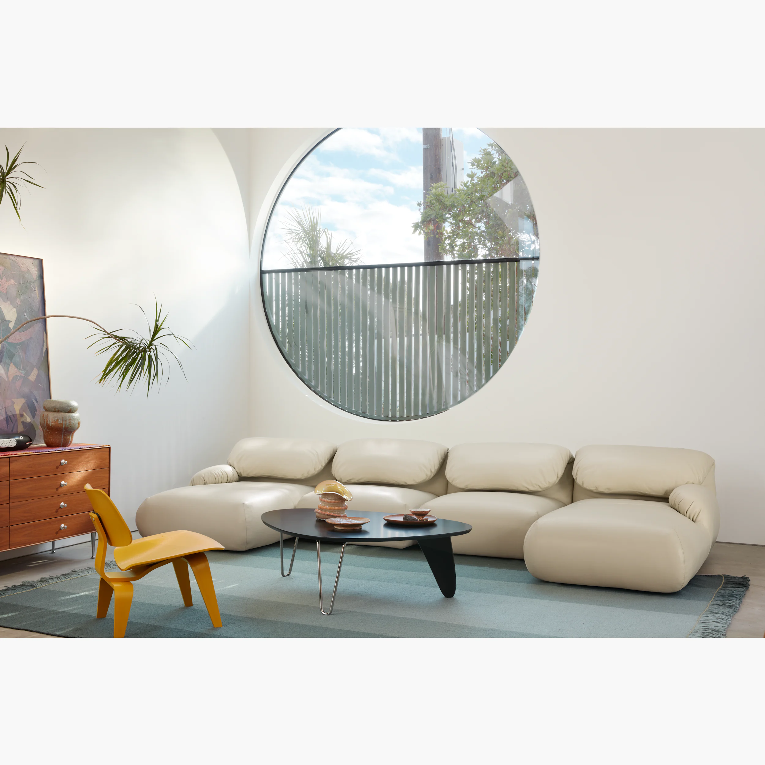 Noguchi Rudder Table – Design Within Reach
