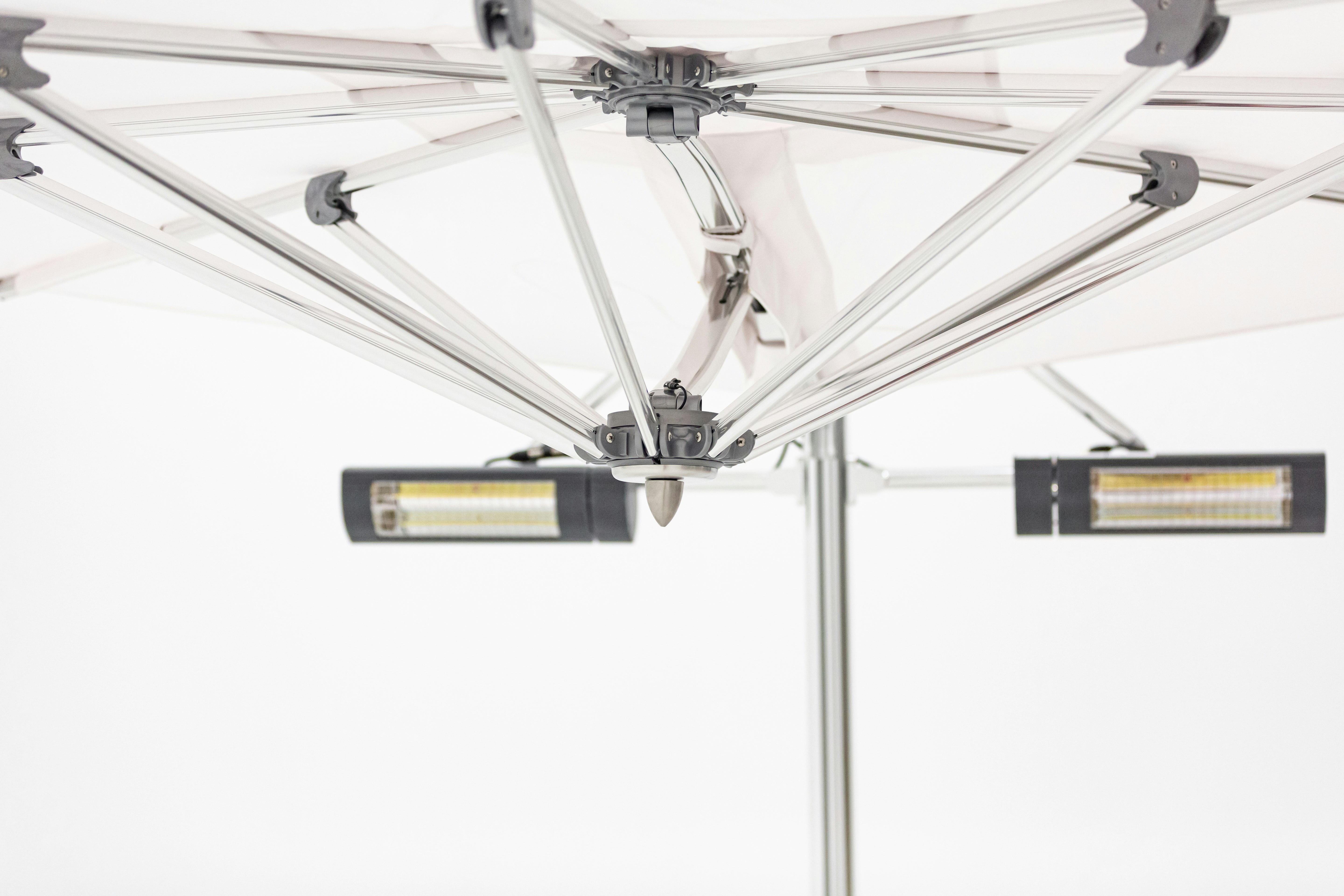 Tuuci Ocean Master Max Low-Profile Cantilever Umbrella w/Heating & Lighting