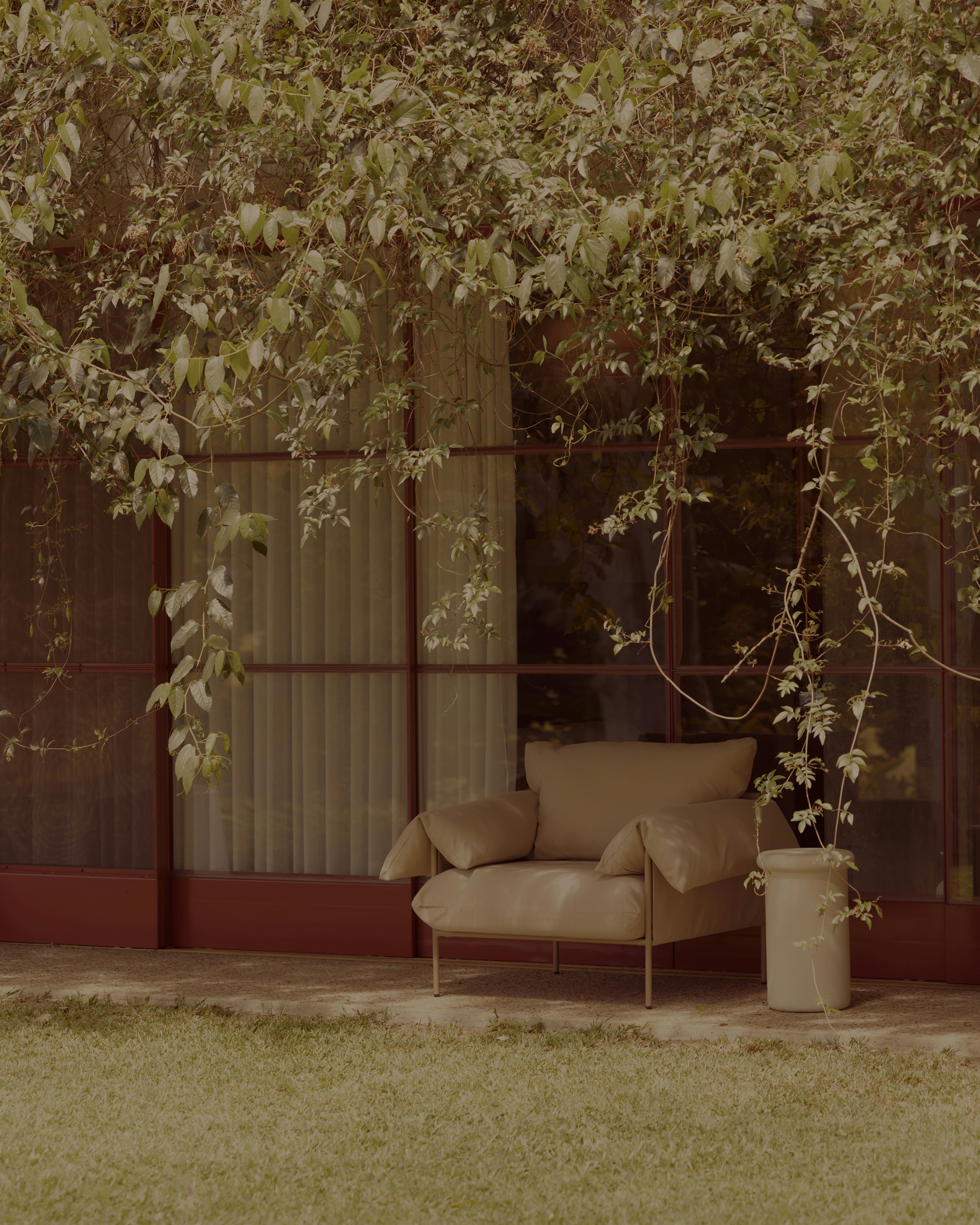 Alva Outdoor Lounge Chair