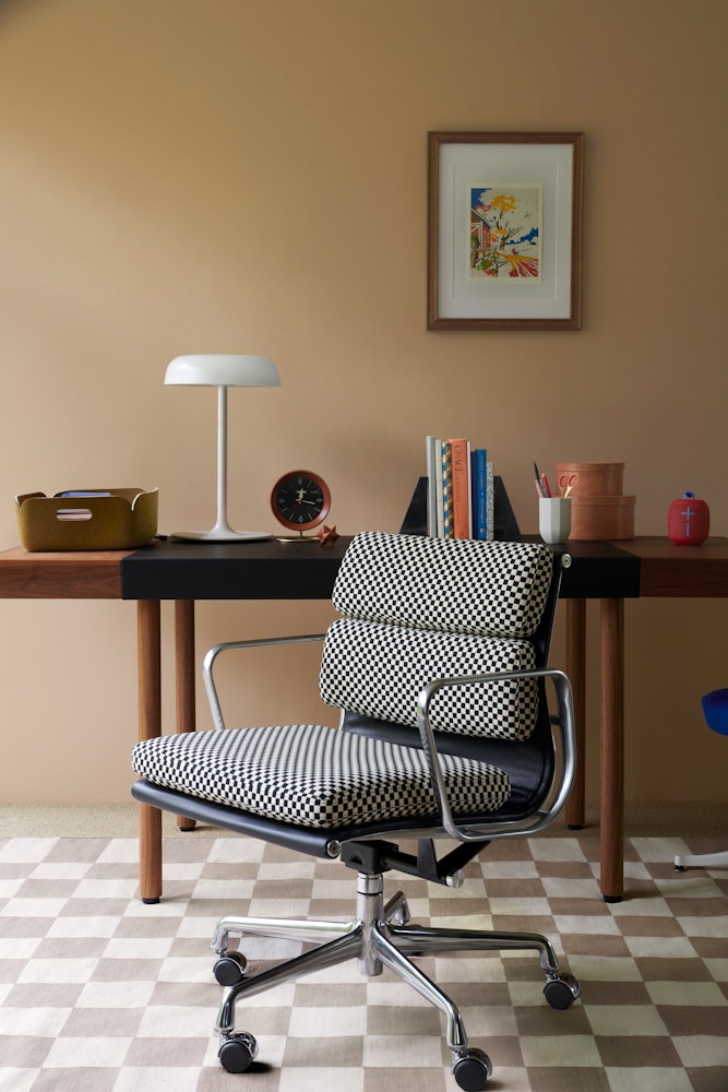 Eames Soft Pad Chair