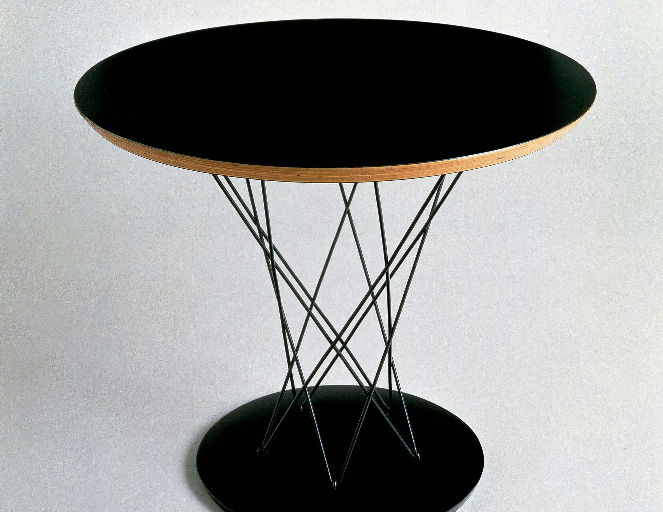 Cyclone™ Side Table - Original Design | Knoll