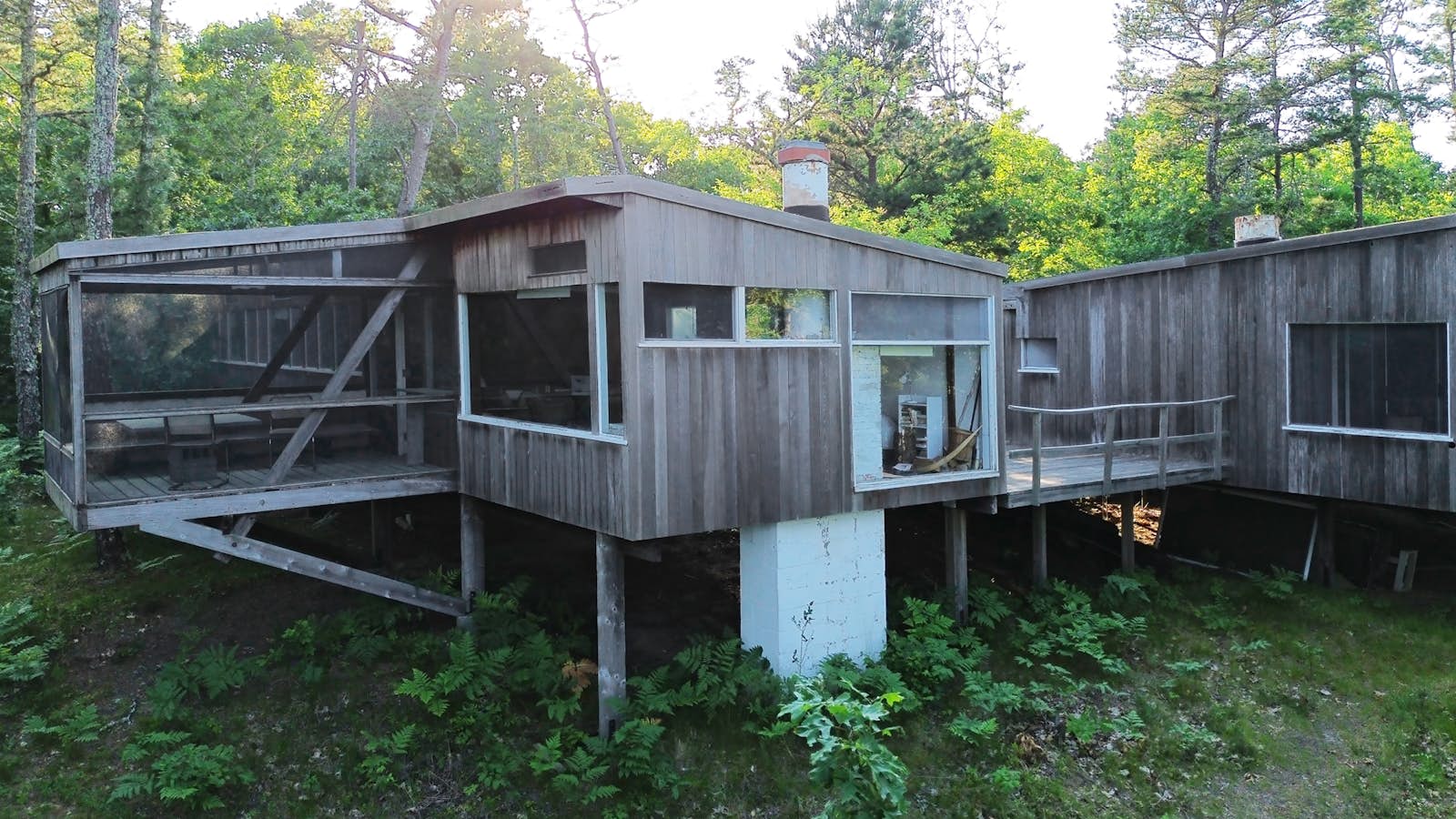 Marcel Breuer's Wellfleet cottage. Photo by Antoine Lorgnier.
