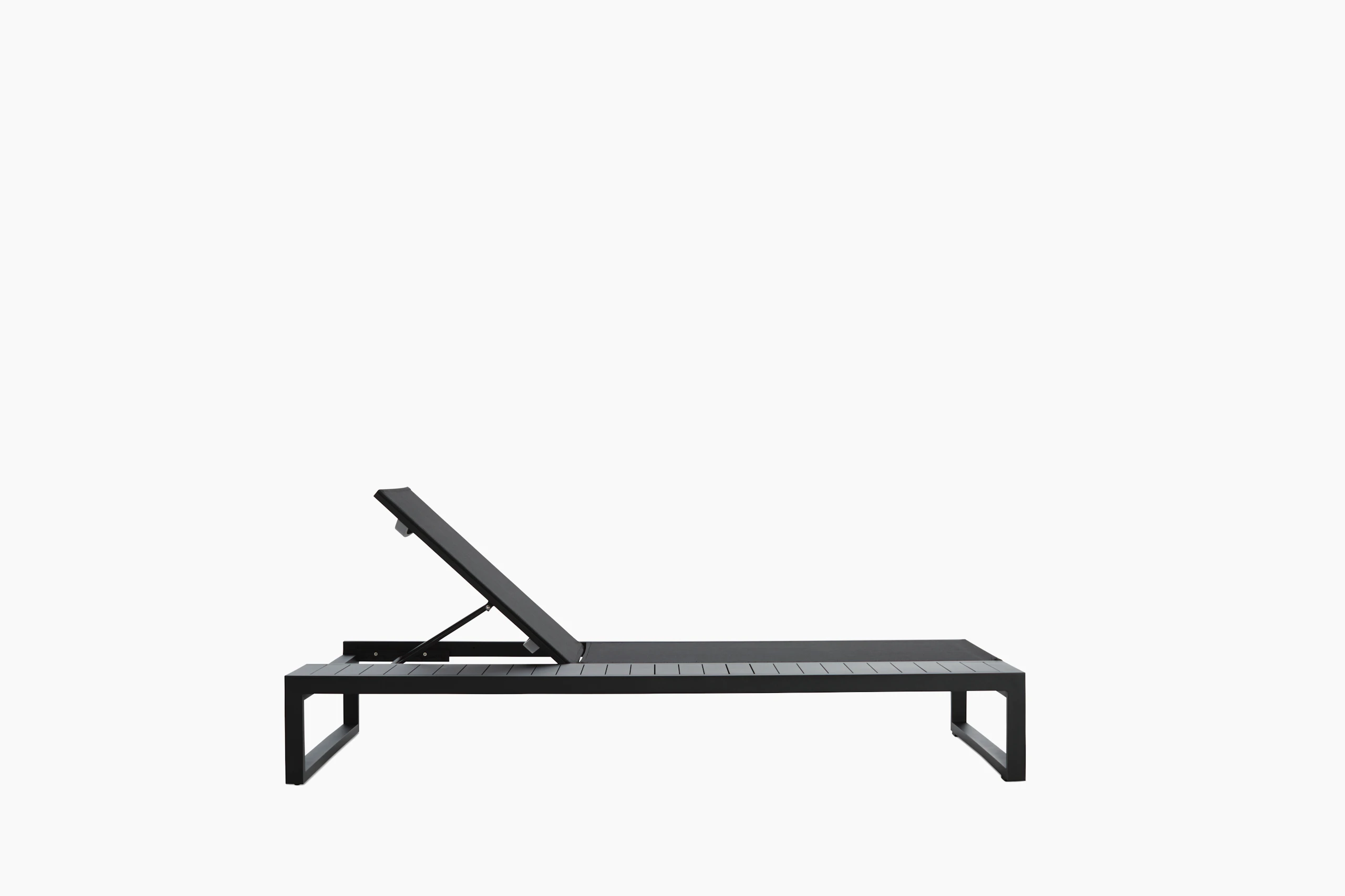 EOS Platform Lounger