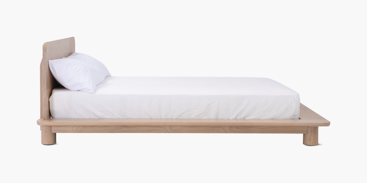 Modern Beds – Design Within Reach