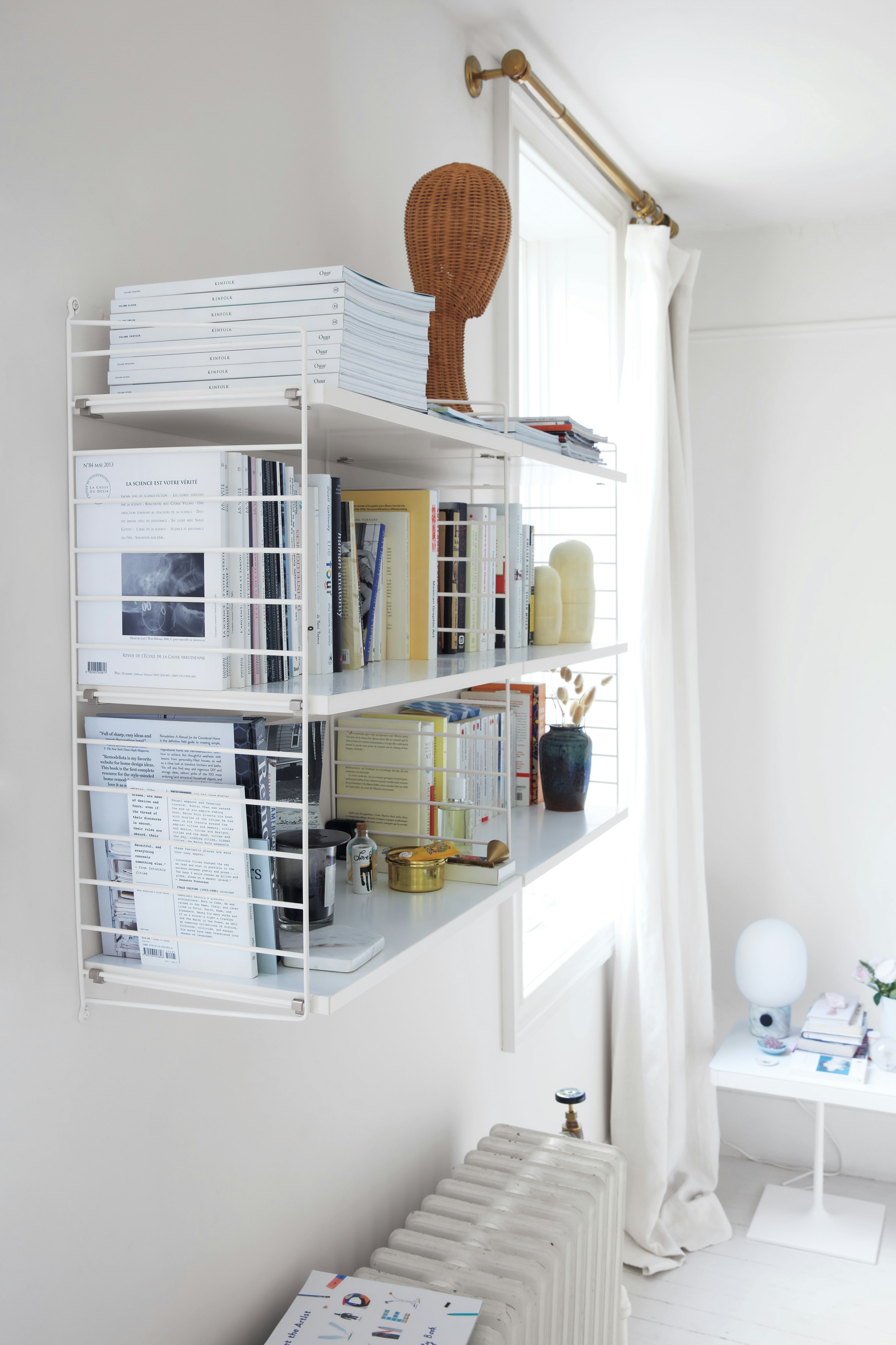 String Pocket Shelving
