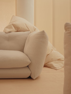 Perron Pillo Sofa 