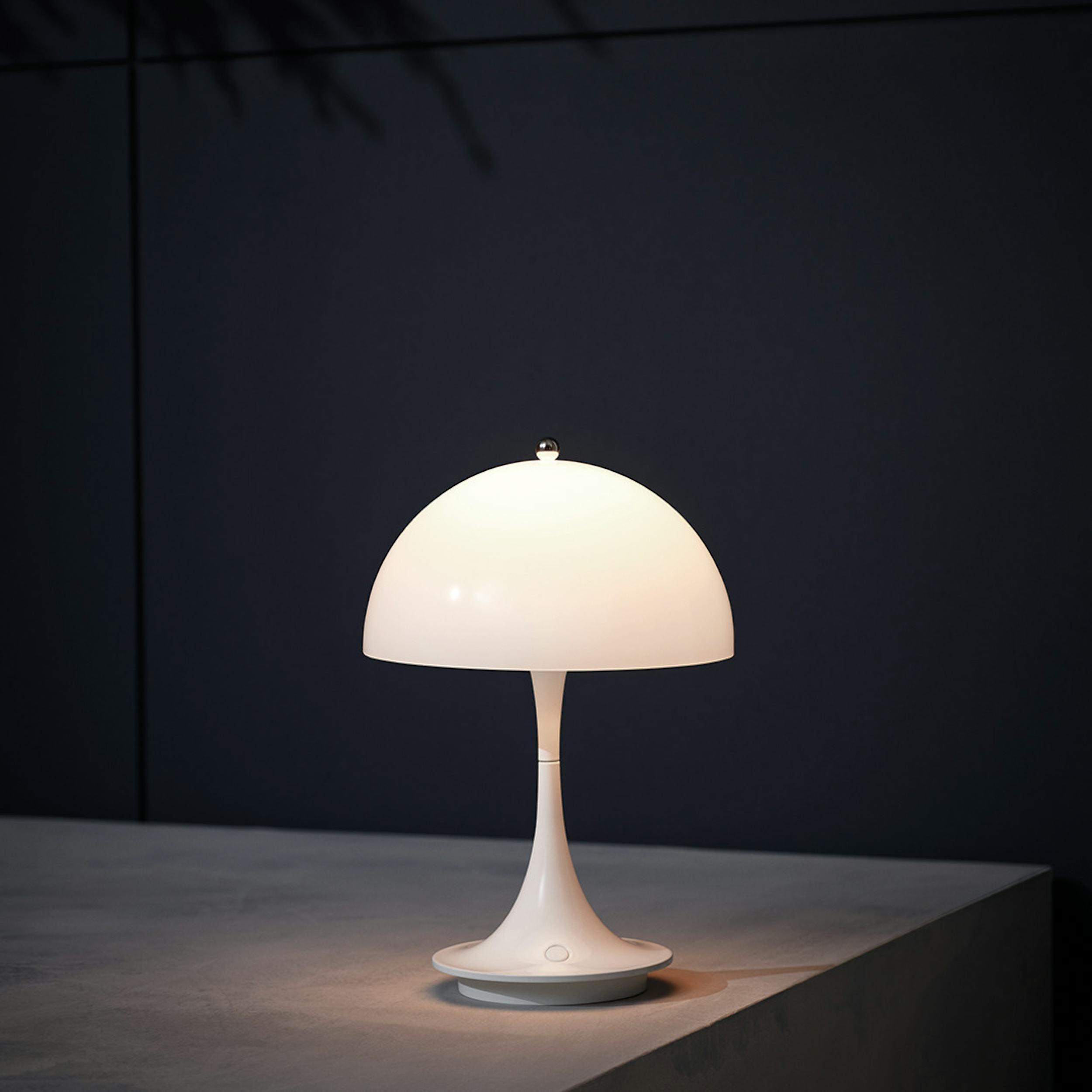 Louis Poulsen - Panthella Portable Battery LED Table Lamp