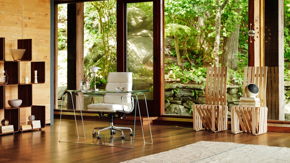 Eames Soft Pad Chair