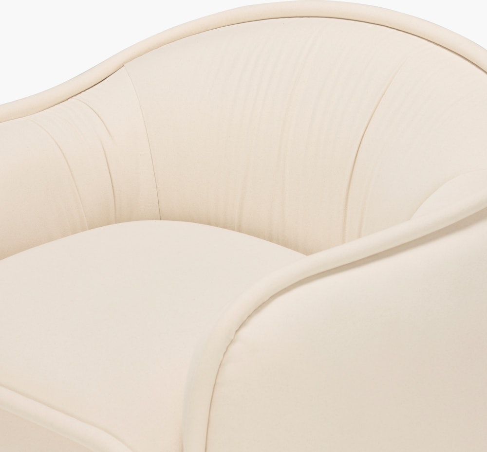 Tubo Chair in Bridgehampton Oat