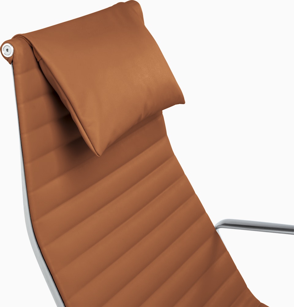 Eames Aluminum Lounge Chair 4 Star Base