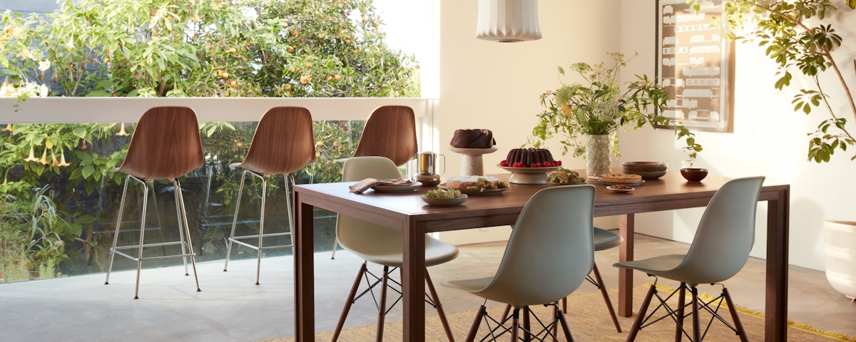 Eames Molded Plastic Side Chair