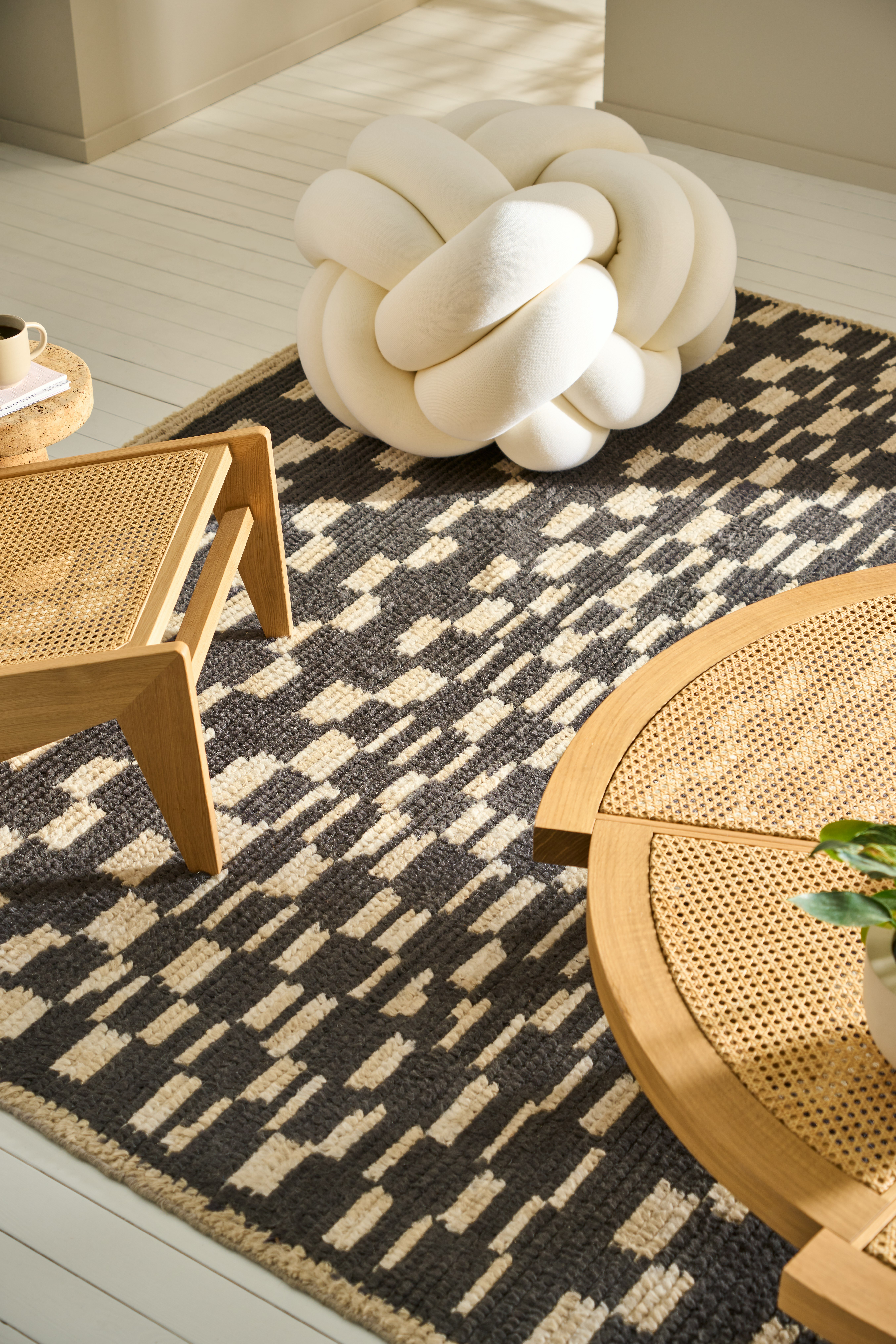 Modern Plain Area Rug Contemporary Large Small Round Carpet Design Style 