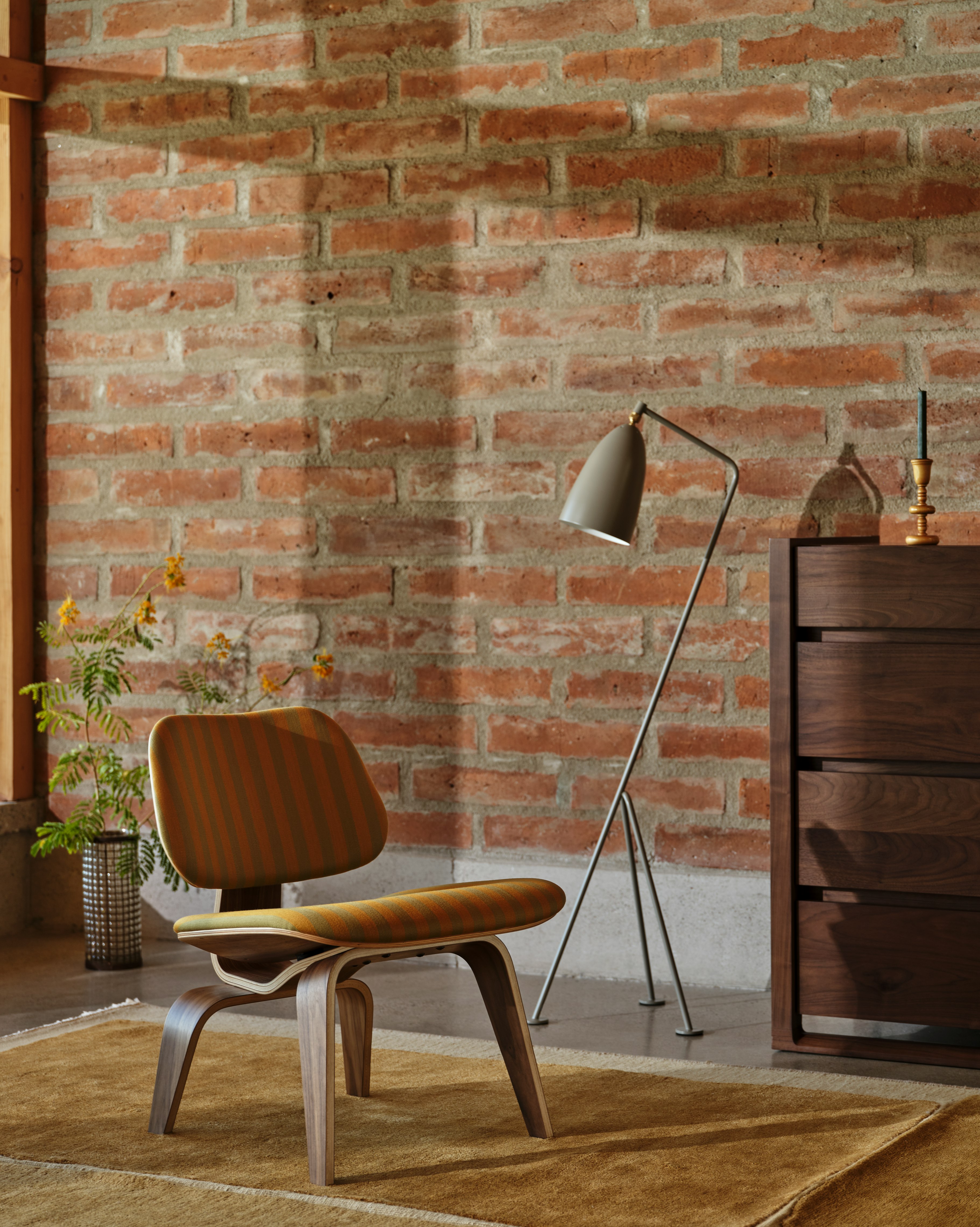 Eames Molded Plywood Lounge Chair Wood Base (LCW)