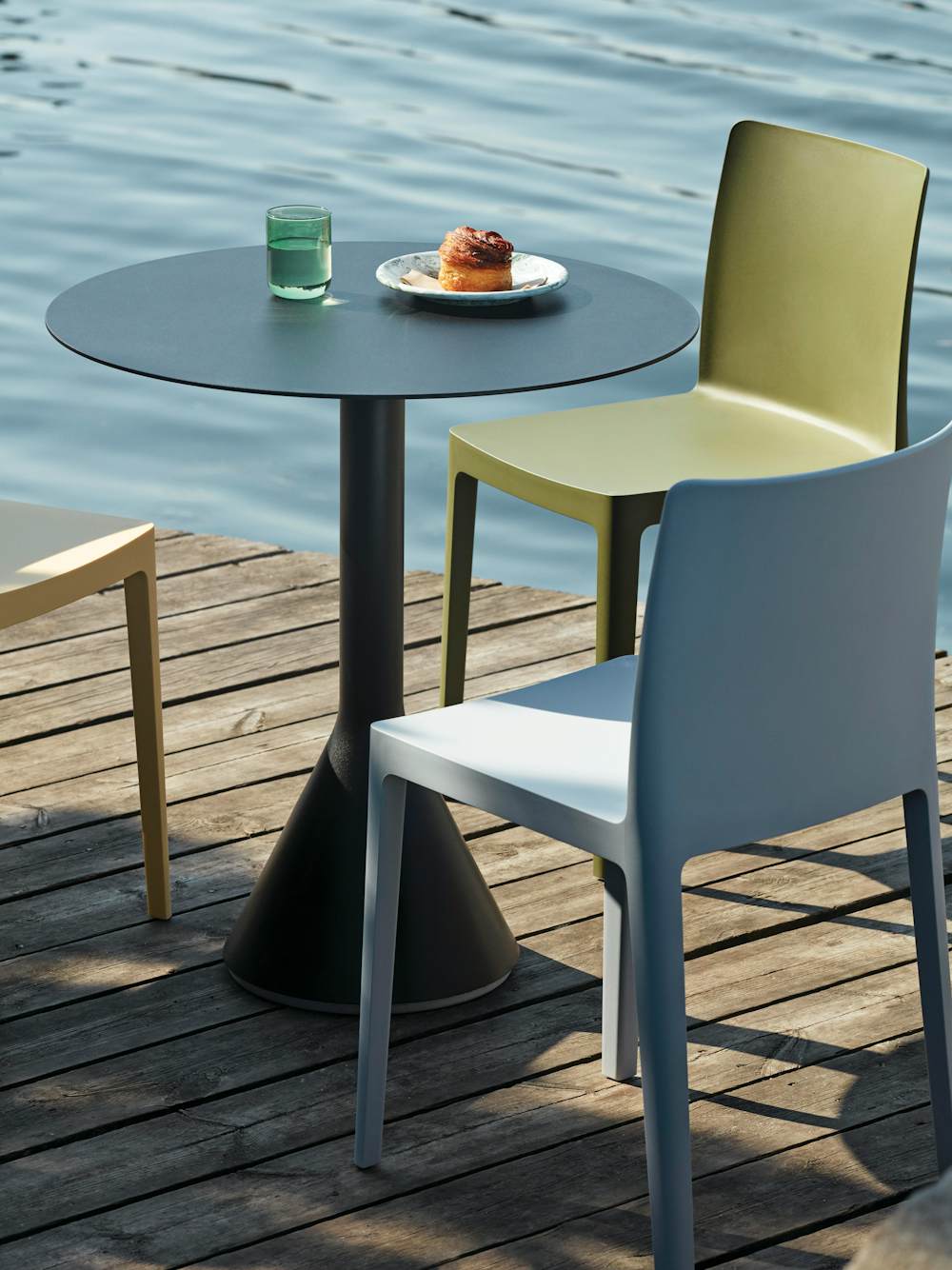 Palissade Cone Table