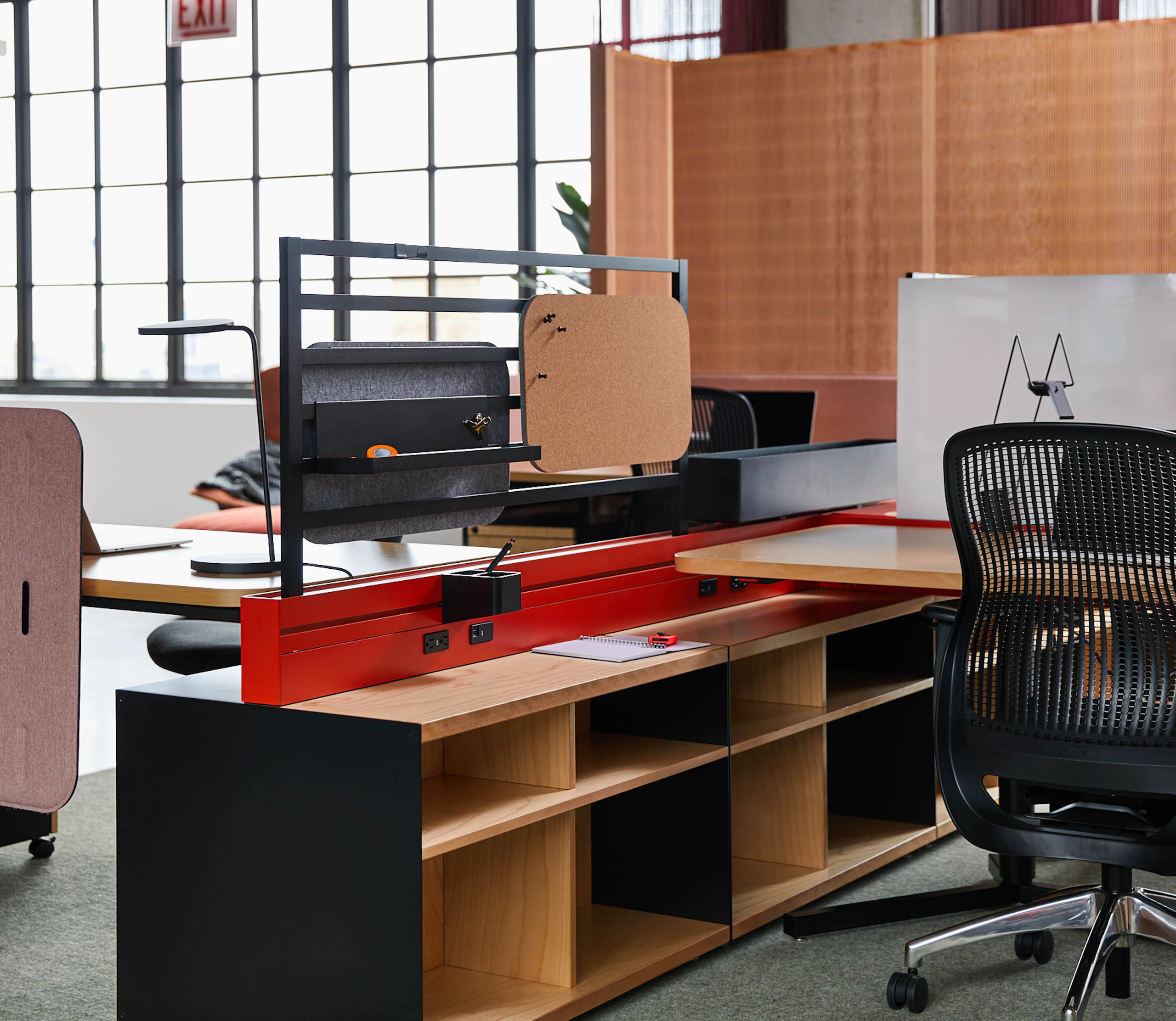 knoll design days fulton market antenna workspaces antenna power beam floorstanding storage ladder screen beam regeneration by knoll sparrow workstation