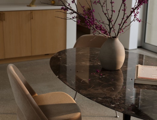 Saarinen Round Dining Table with Saarinen Executive Chairs Saarinen Round Dining Table Executive Chair