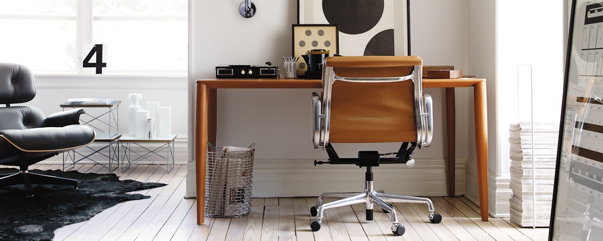 Soft pad management chair hot sale