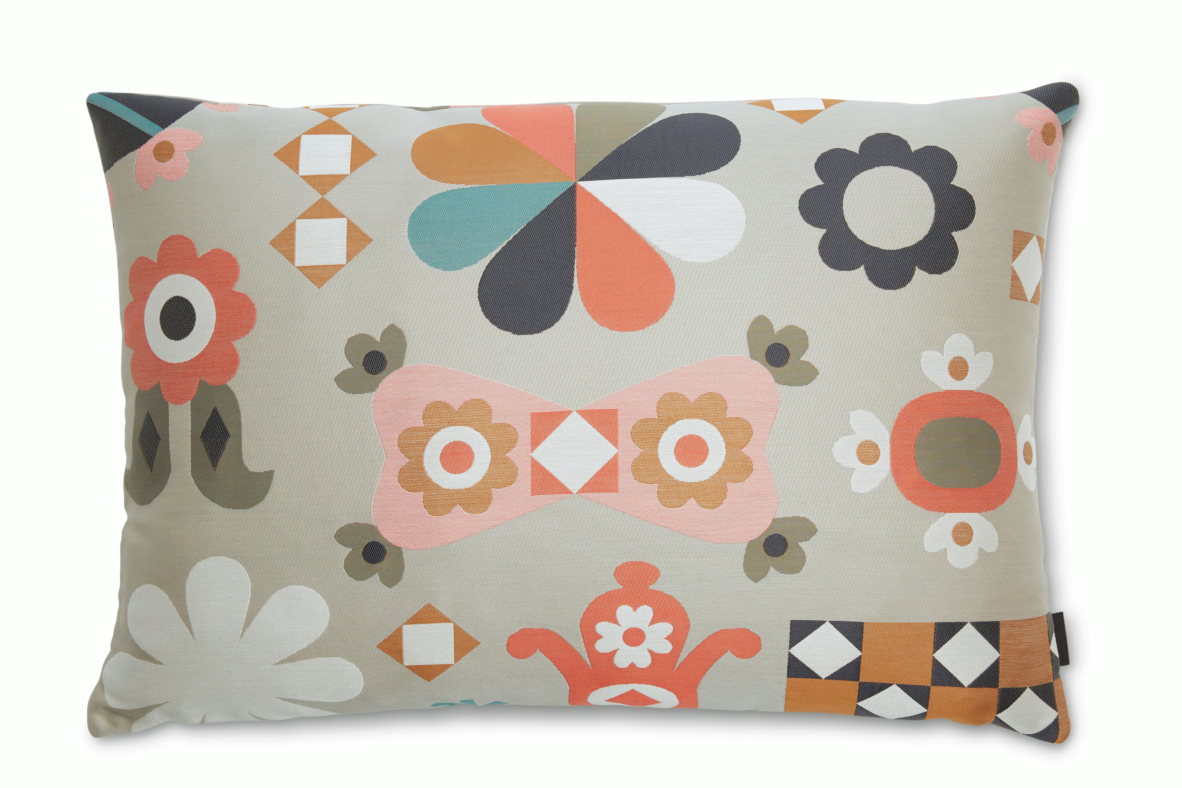 Mela Pillow