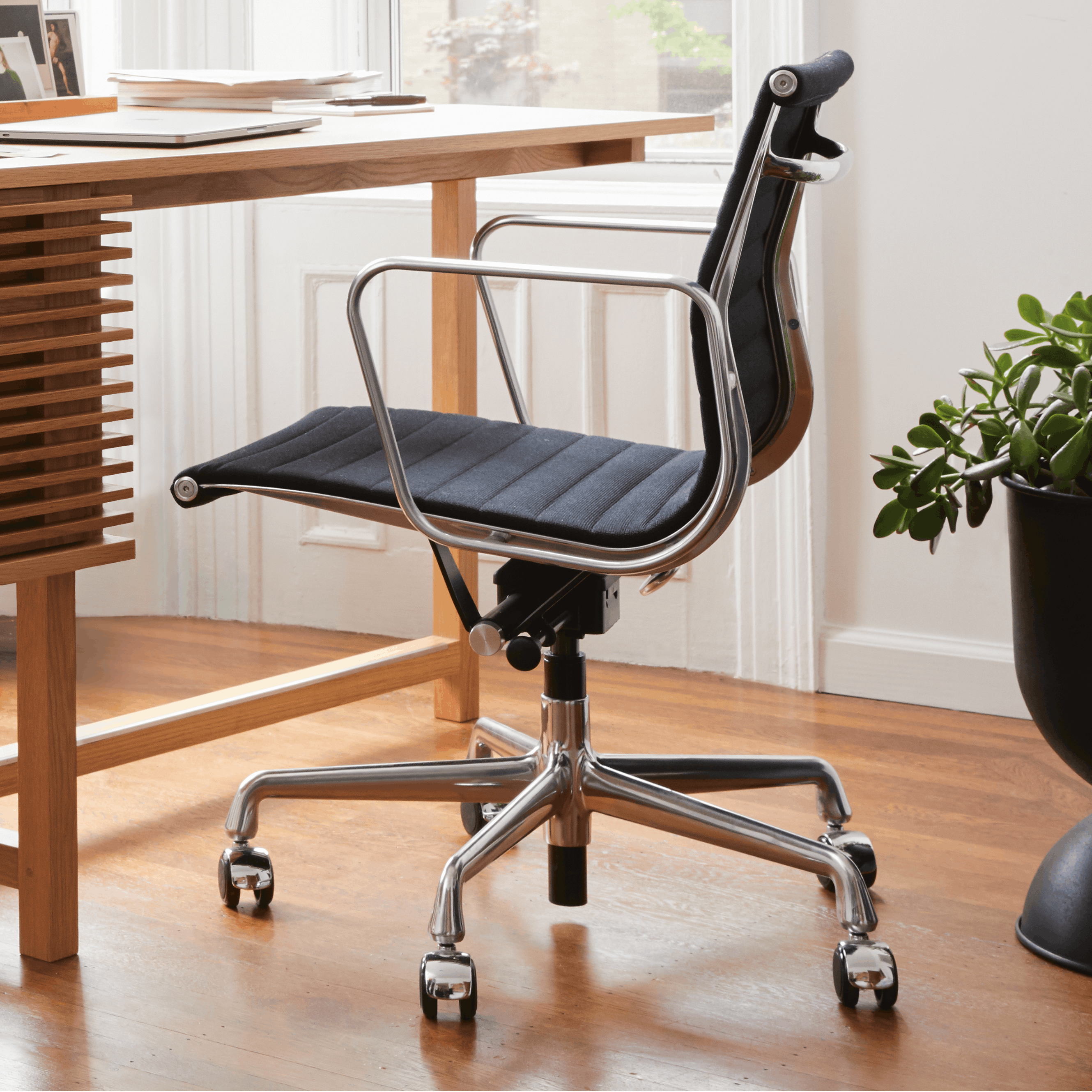 Line Storage Desk