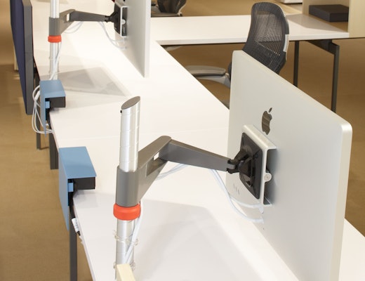 Sapper Monitor Arm Sapper Monitor Arm on Antenna Workspaces Linked Desk