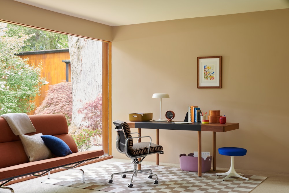 Eames Soft Pad Chair