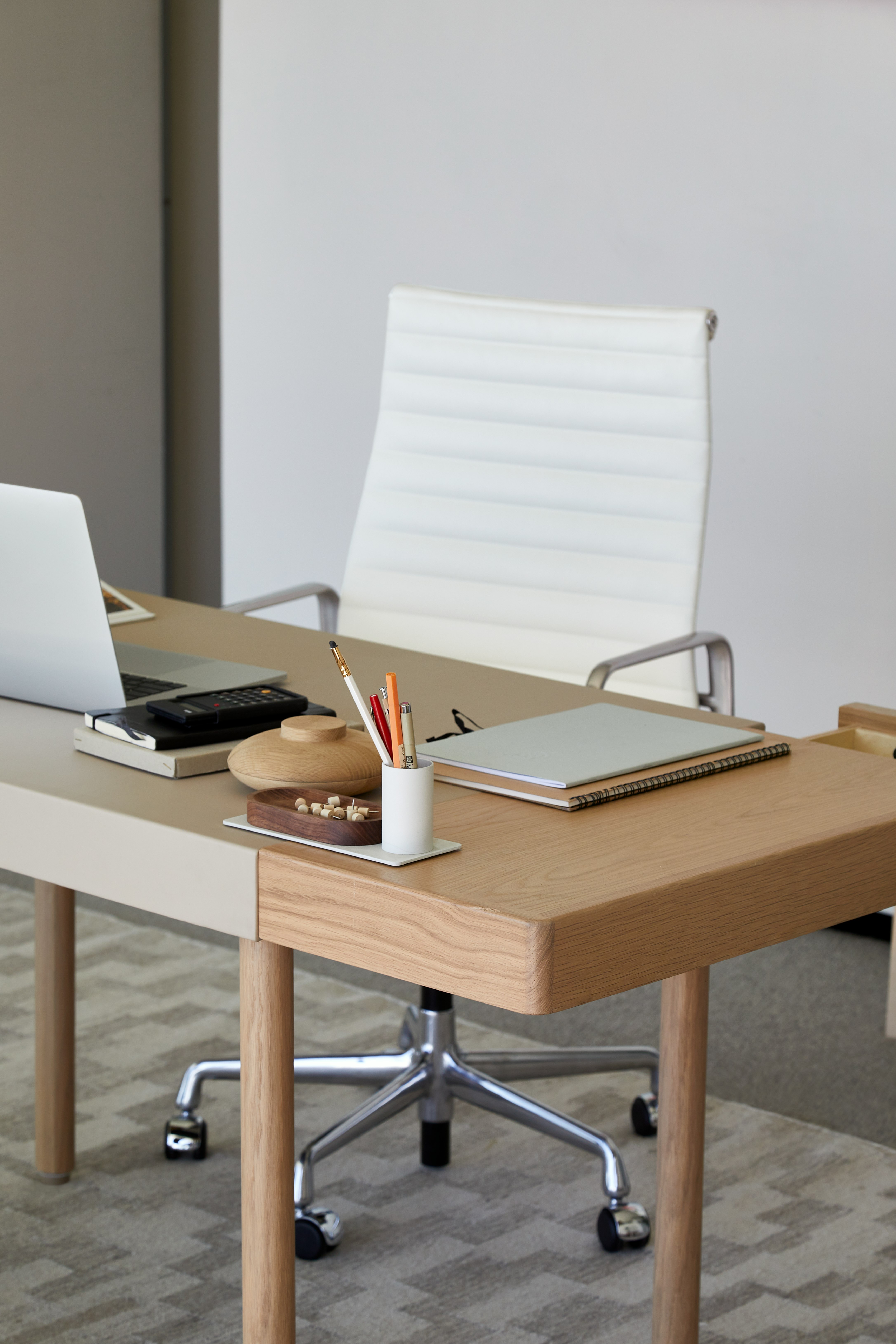 New Canaan Leatherwrap Sit-to-Stand Desk