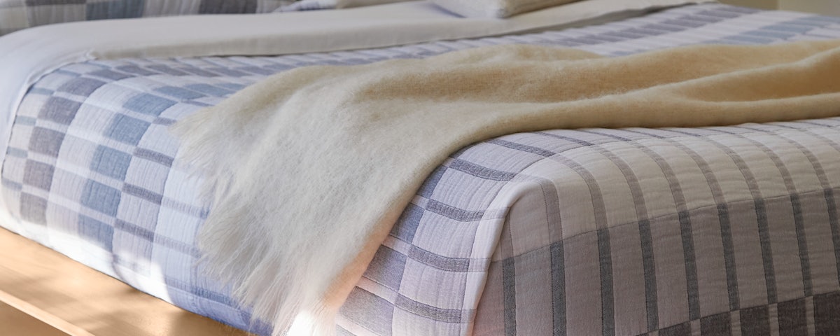 Dusen Dusen Band Bedding