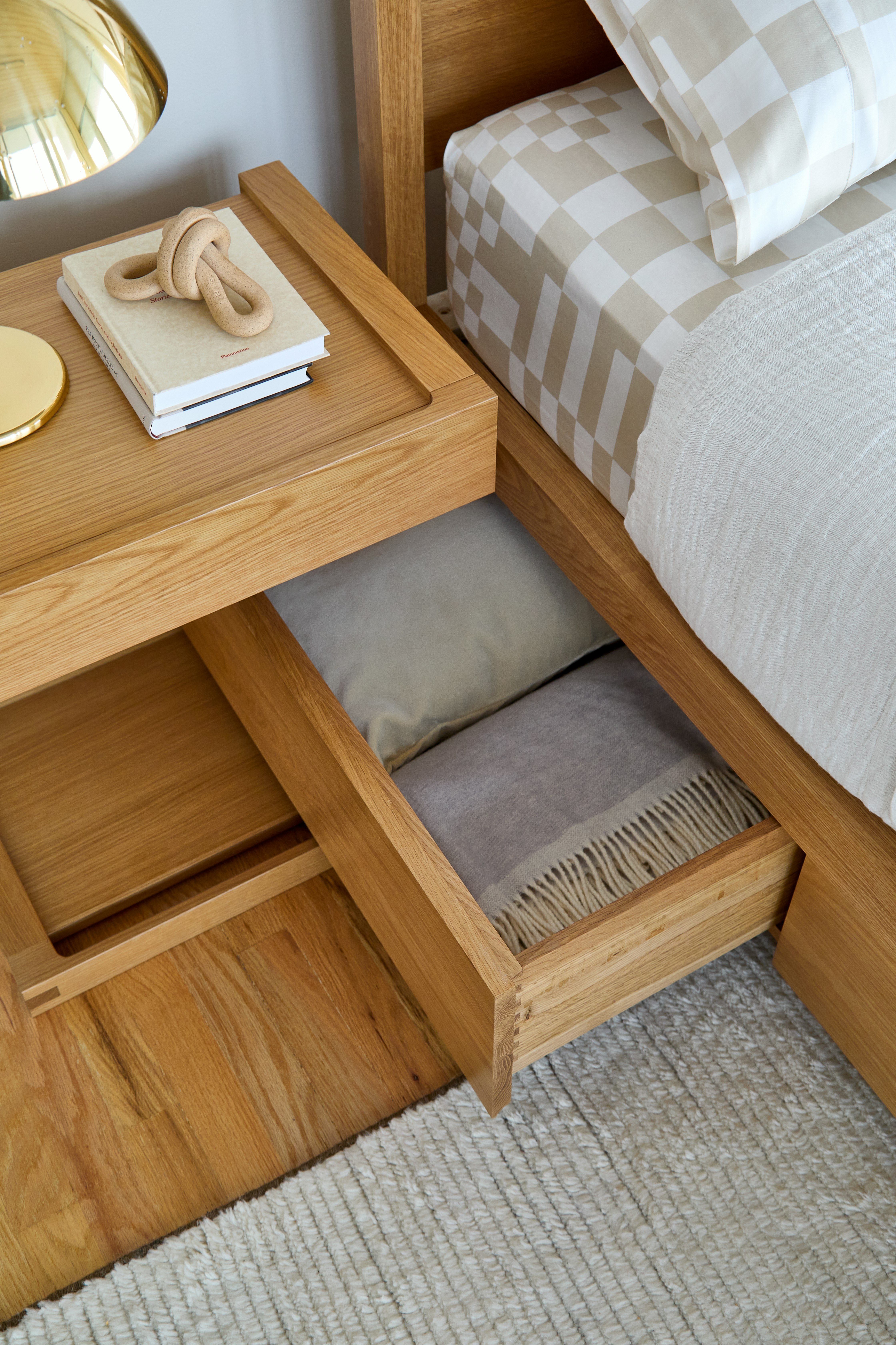 Modern Bedding + Bath Accessories – Design Within Reach