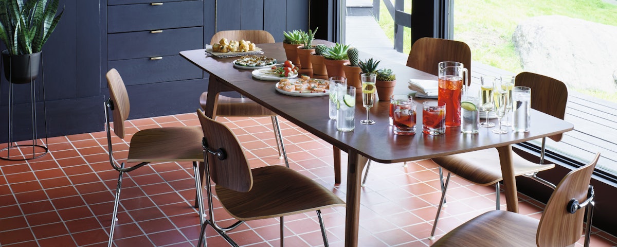 Eames Molded Plywood Dining Chair Metal Base (DCM)