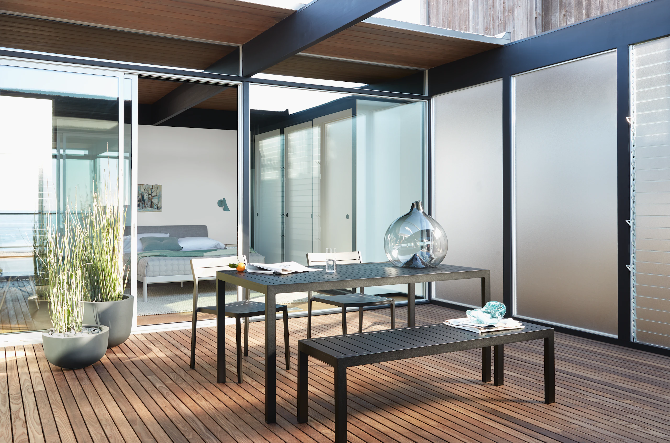 EOS Rectangular Table with EOS Bench