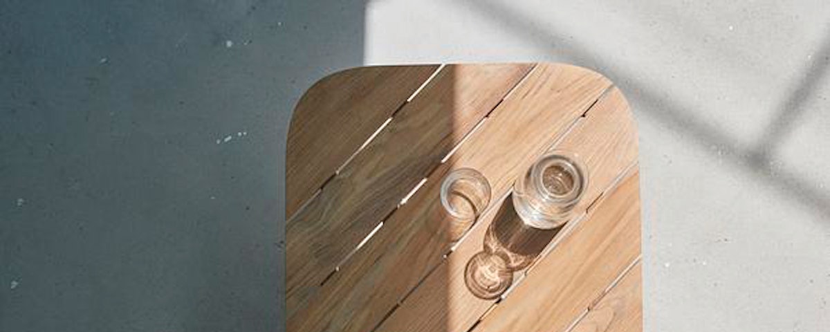 Lilium Lounge Table