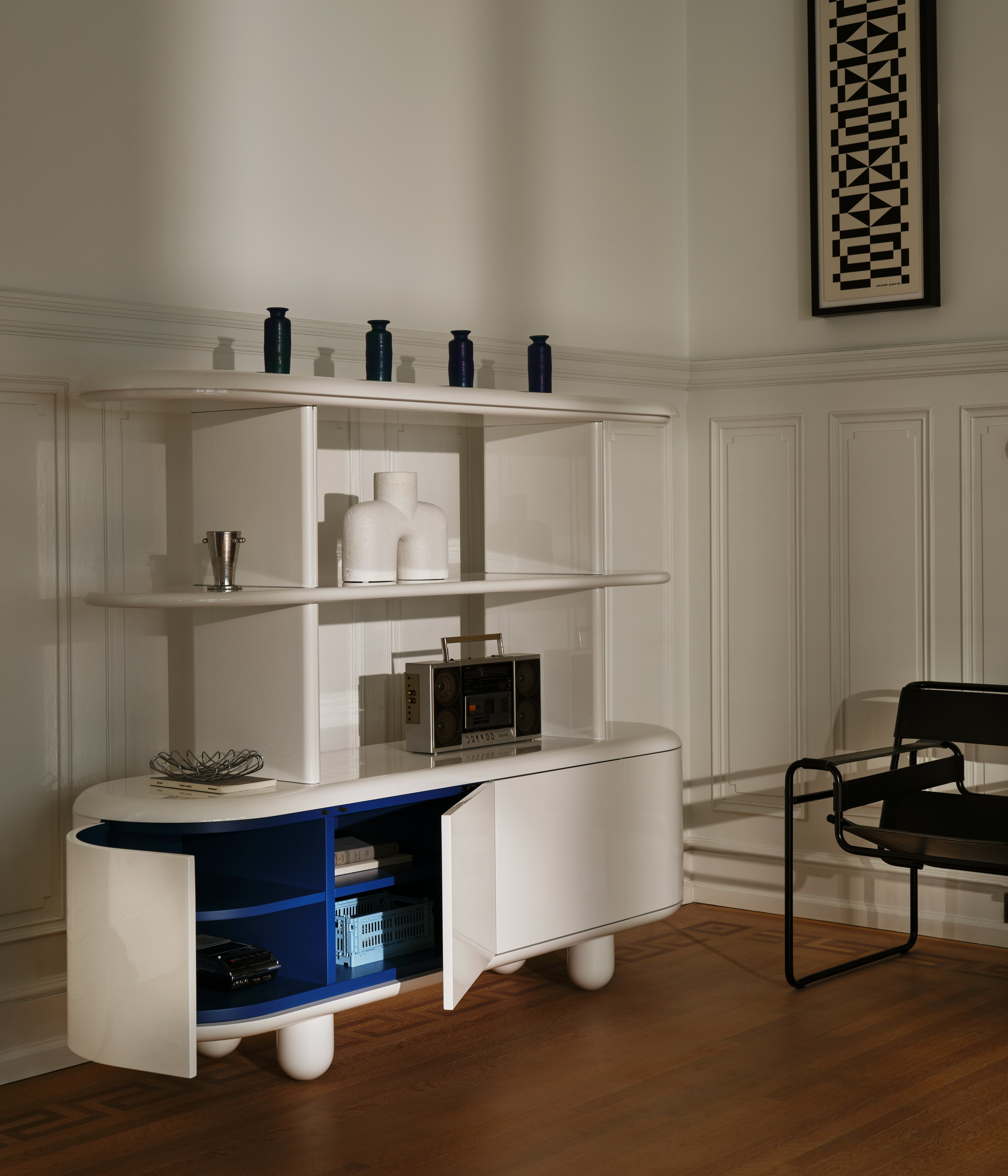 Explorer 184 Cabinet