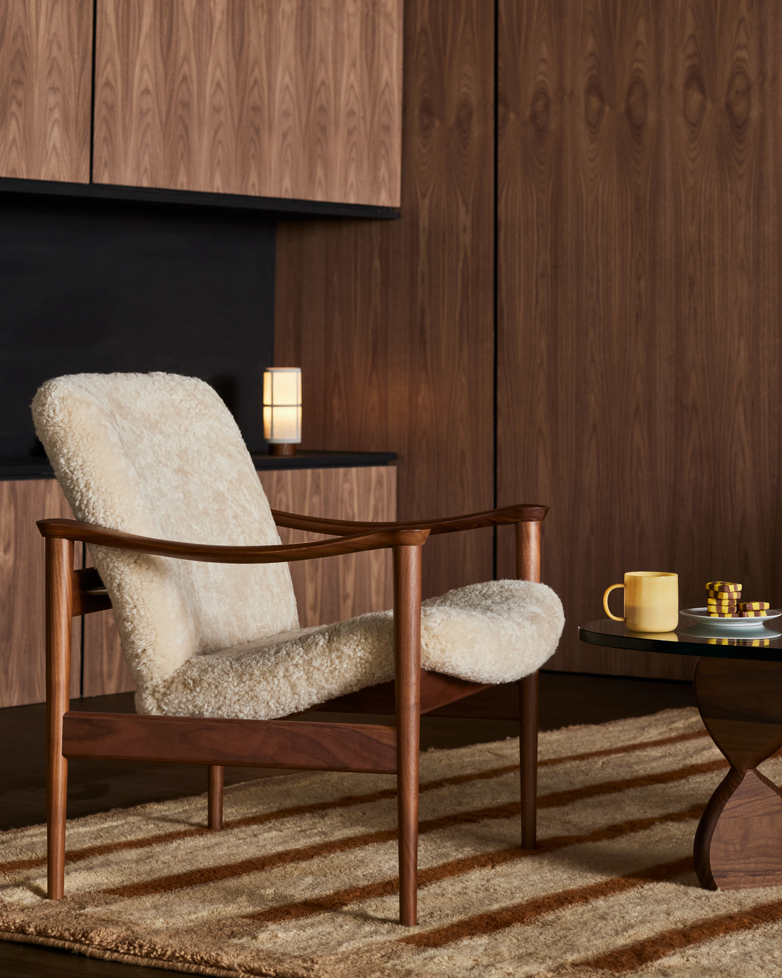 Modell 711 Chair in Moonlight Sheepskin
