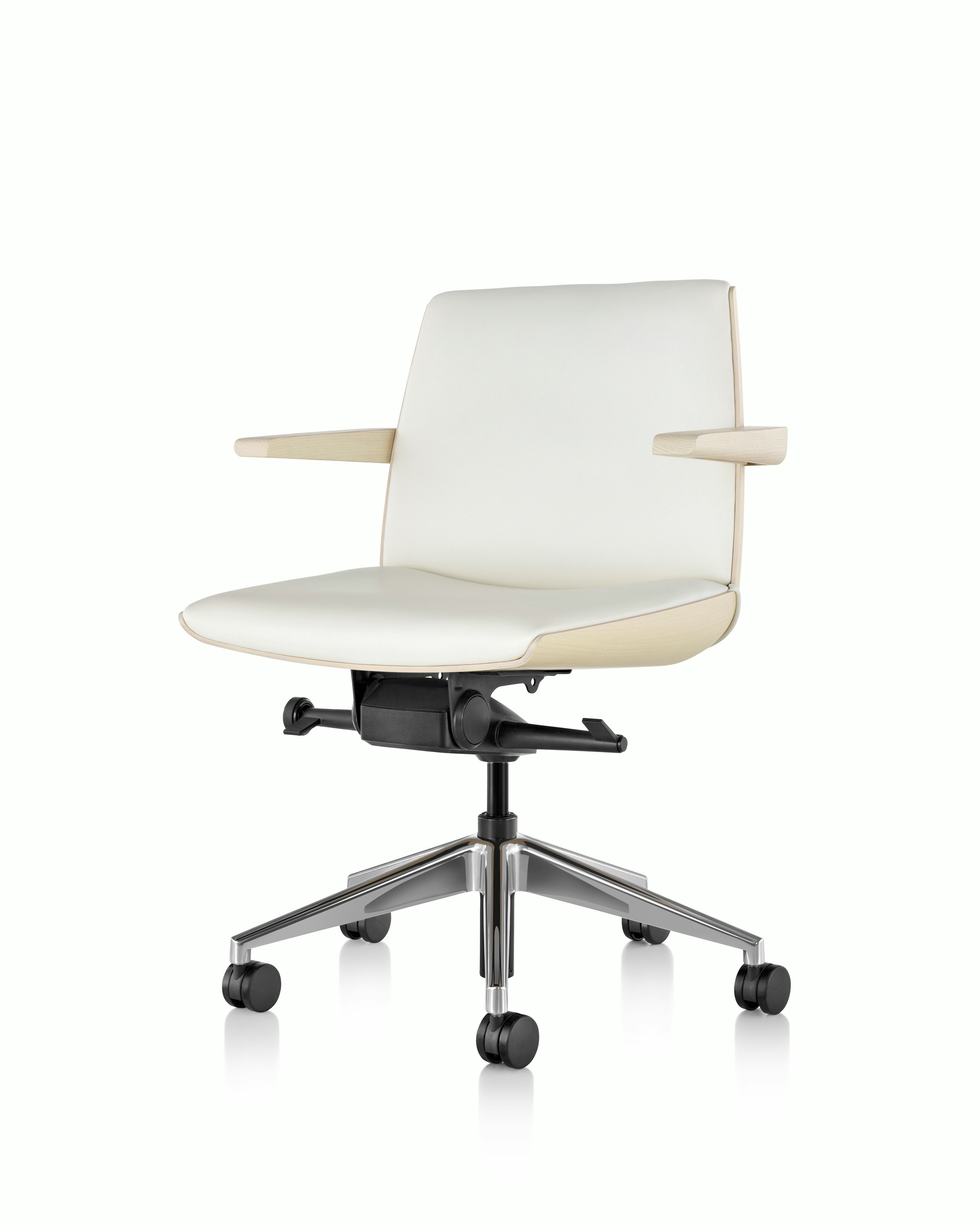 Clamshell Task Chair