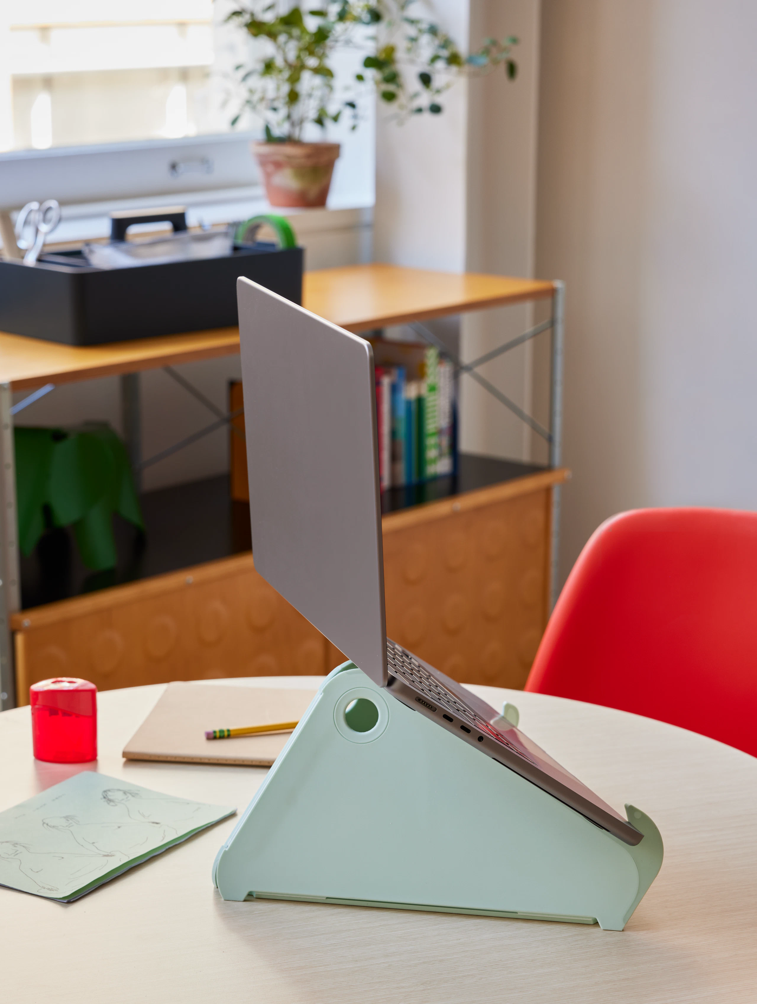 Oripura Laptop Stand