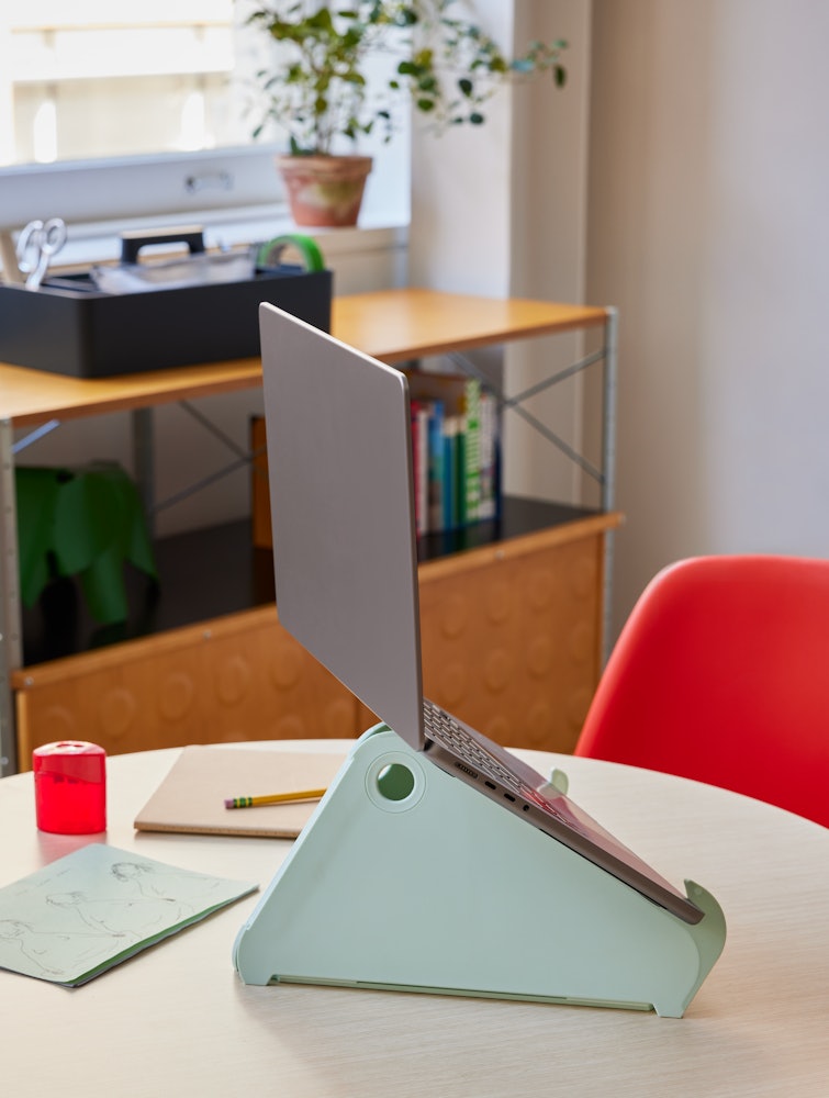Oripura Laptop Stand