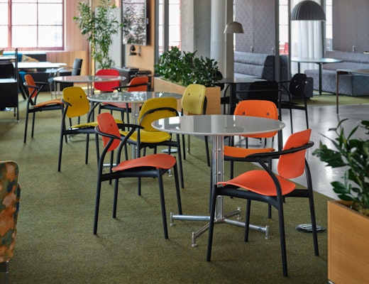 Design Days 2021 iquo café collection knoll at fulton market dining